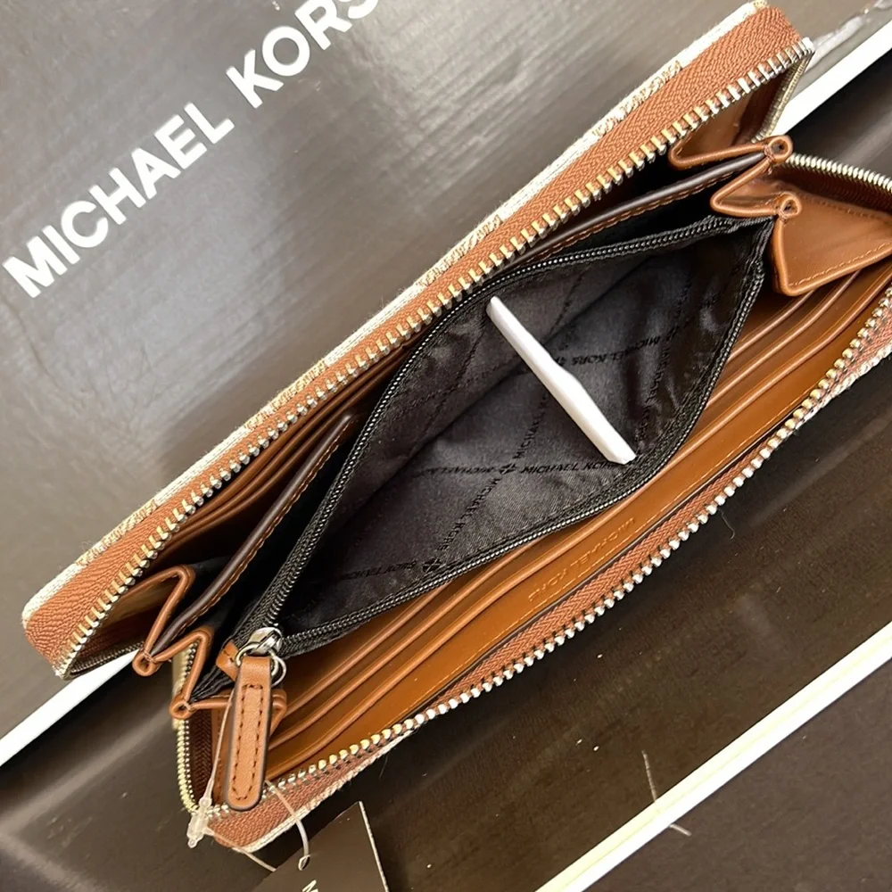 Michael Kors Men’s Women’s Cooper Tech Zip Around Continental Wallet Light Cream